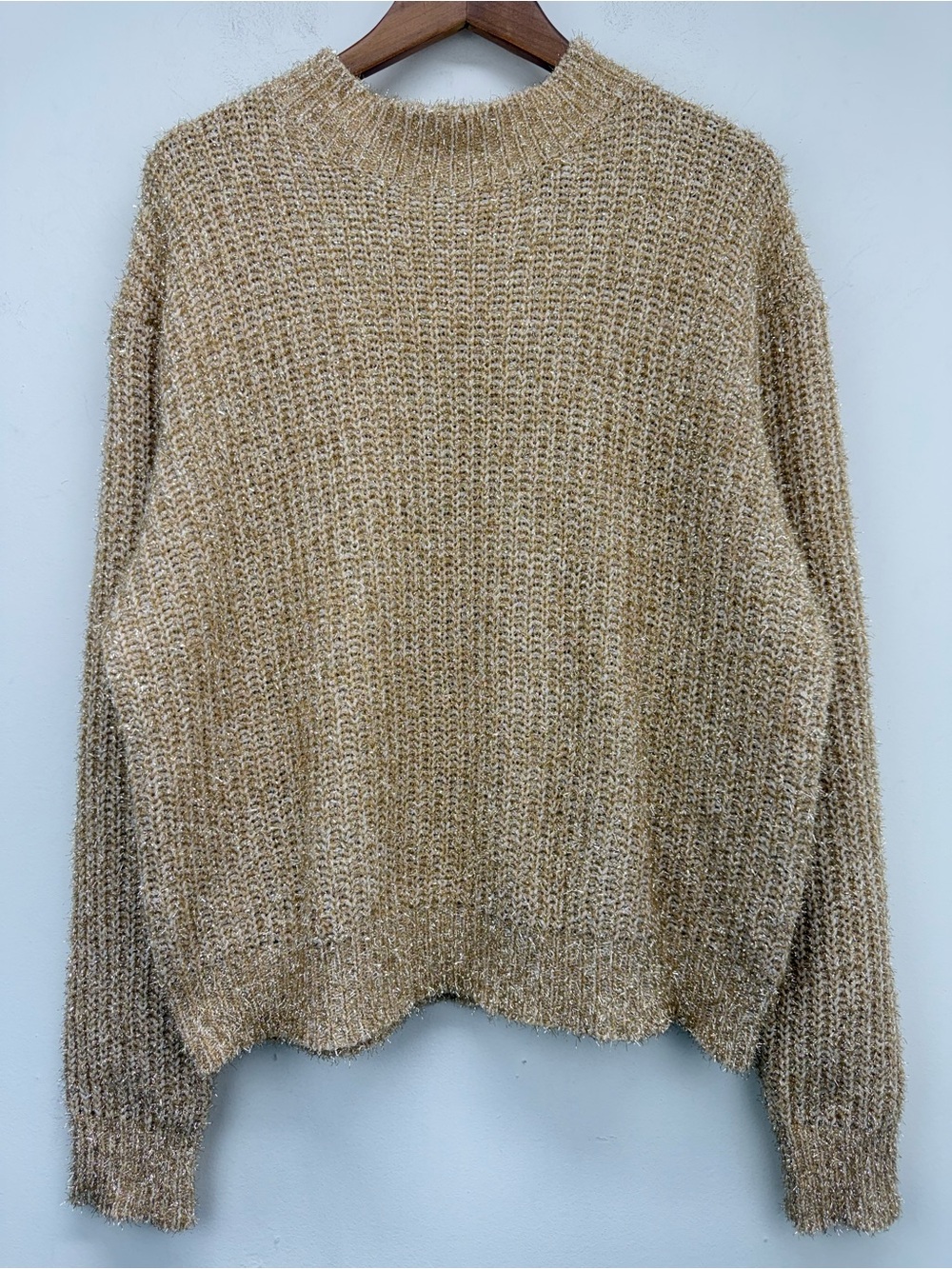 HYFVE size Large Women’s Gold Metallic Mock Neck Knit Pullover Sweater
